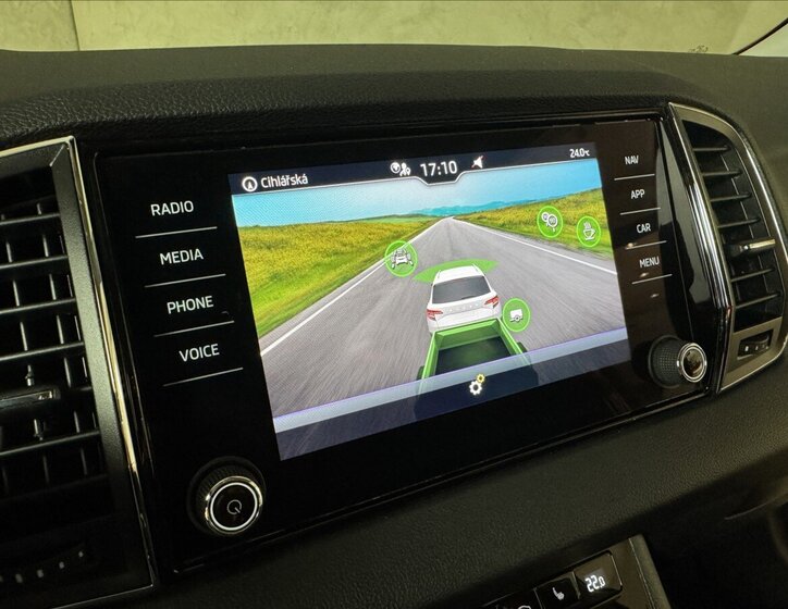 Škoda Karoq SUV / Terénní 1,5 l 110 kw