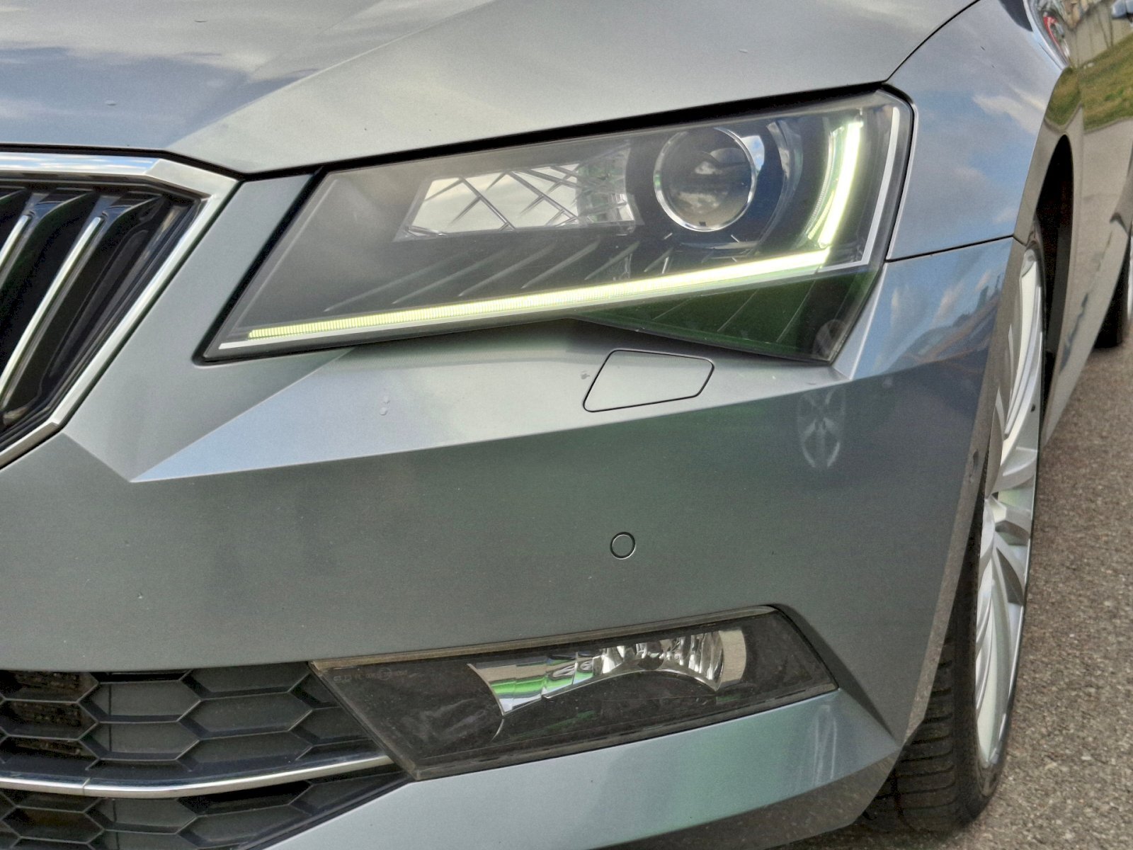 Škoda Superb Sedan / Limuzína 2,0 l 140 kw