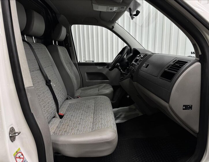 Volkswagen Transporter 26
