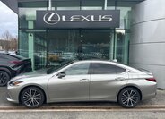 Lexus ES 300h Sedan 2,5 l 160 kw