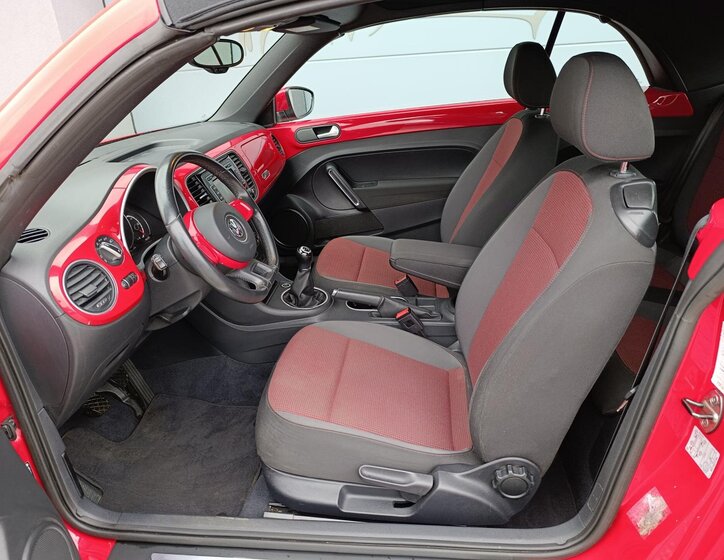 Volkswagen Beetle Kabriolet 1,2 l 77 kw