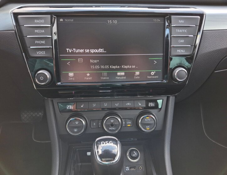 Škoda Superb Sedan / Limuzína 2,0 l 140 kw