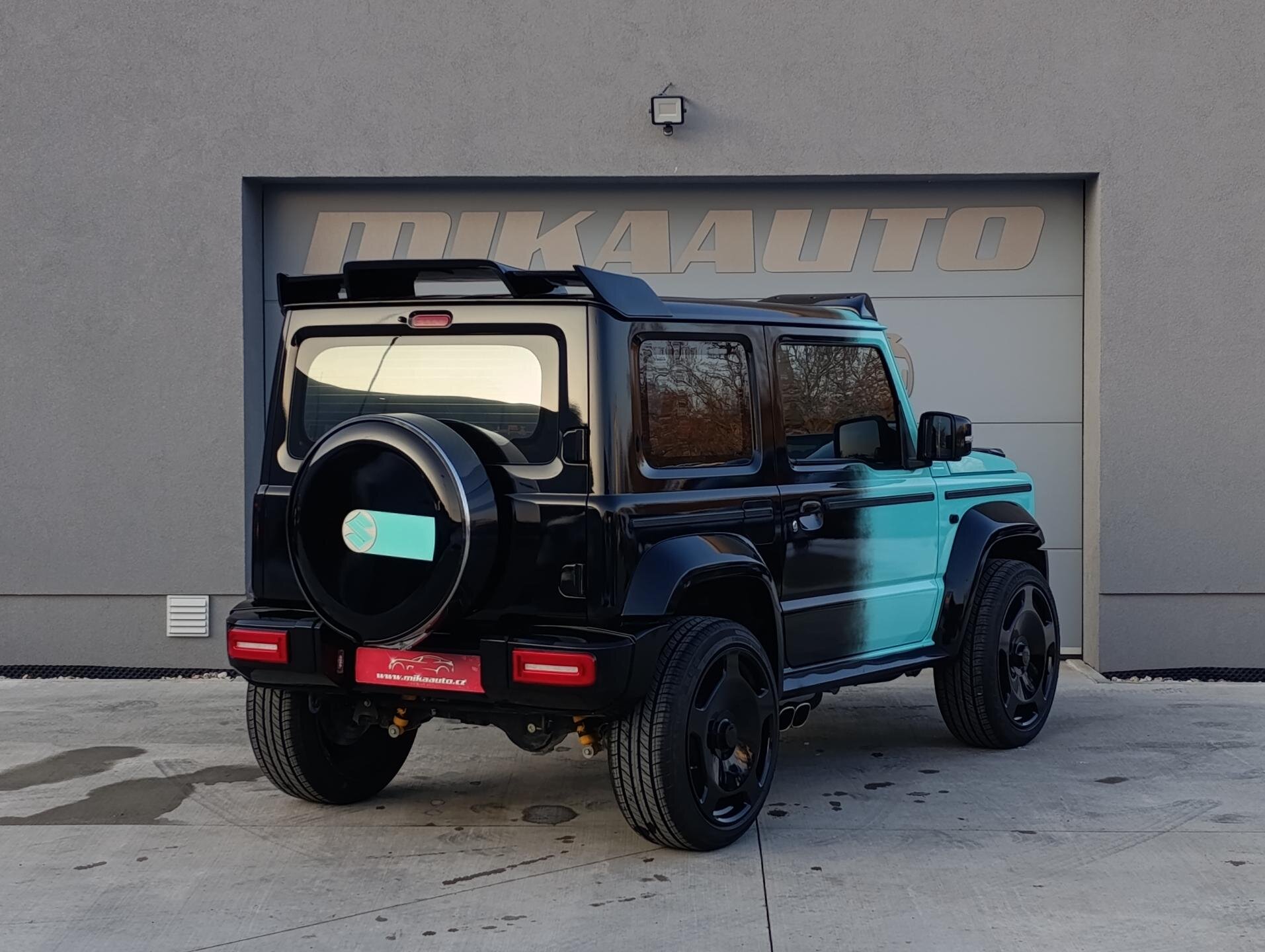 Suzuki Jimny SUV 1,5 l 75 kw