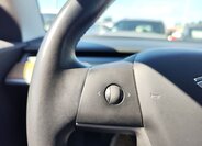 Tesla Model 3 Sedan / Limuzína 0,0 155 kw