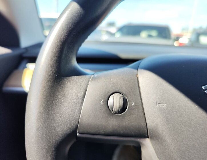 Tesla Model 3 Sedan / Limuzína 0,0 155 kw