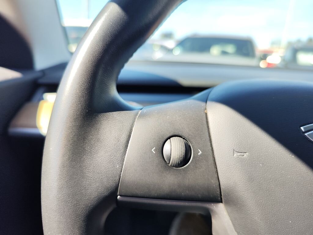 Tesla Model 3 Sedan / Limuzína 0,0 155 kw