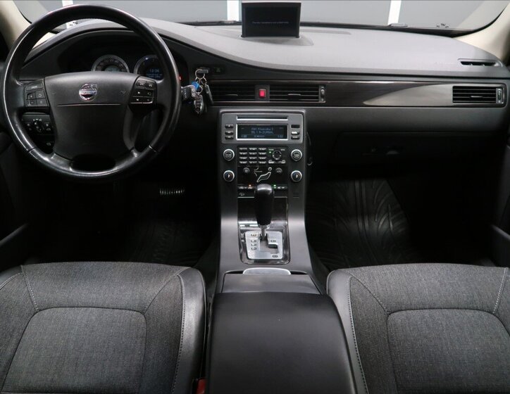 Volvo XC70 Kombi 2,4 l 136 kw