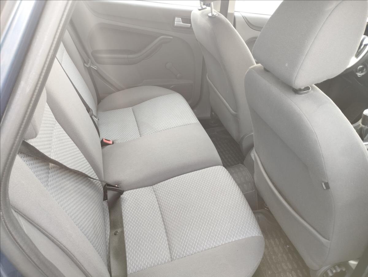 Ford Focus Kombi 1,6 l 74 kw