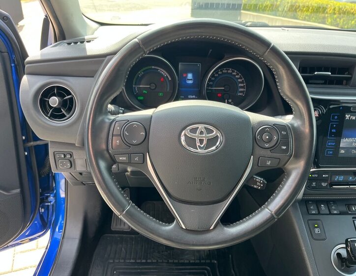 Toyota Auris Hatchback 1,8 l 73 kw
