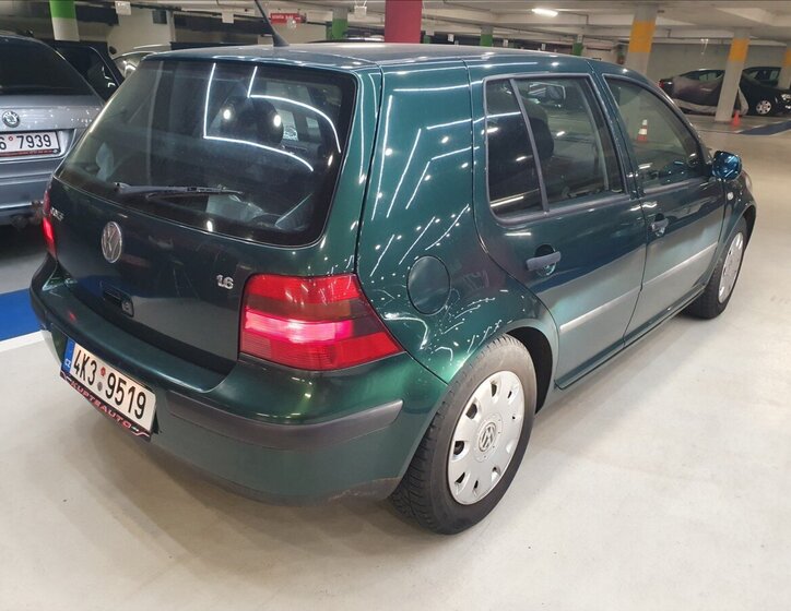 Volkswagen Golf Hatchback 1,6 l 77 kw