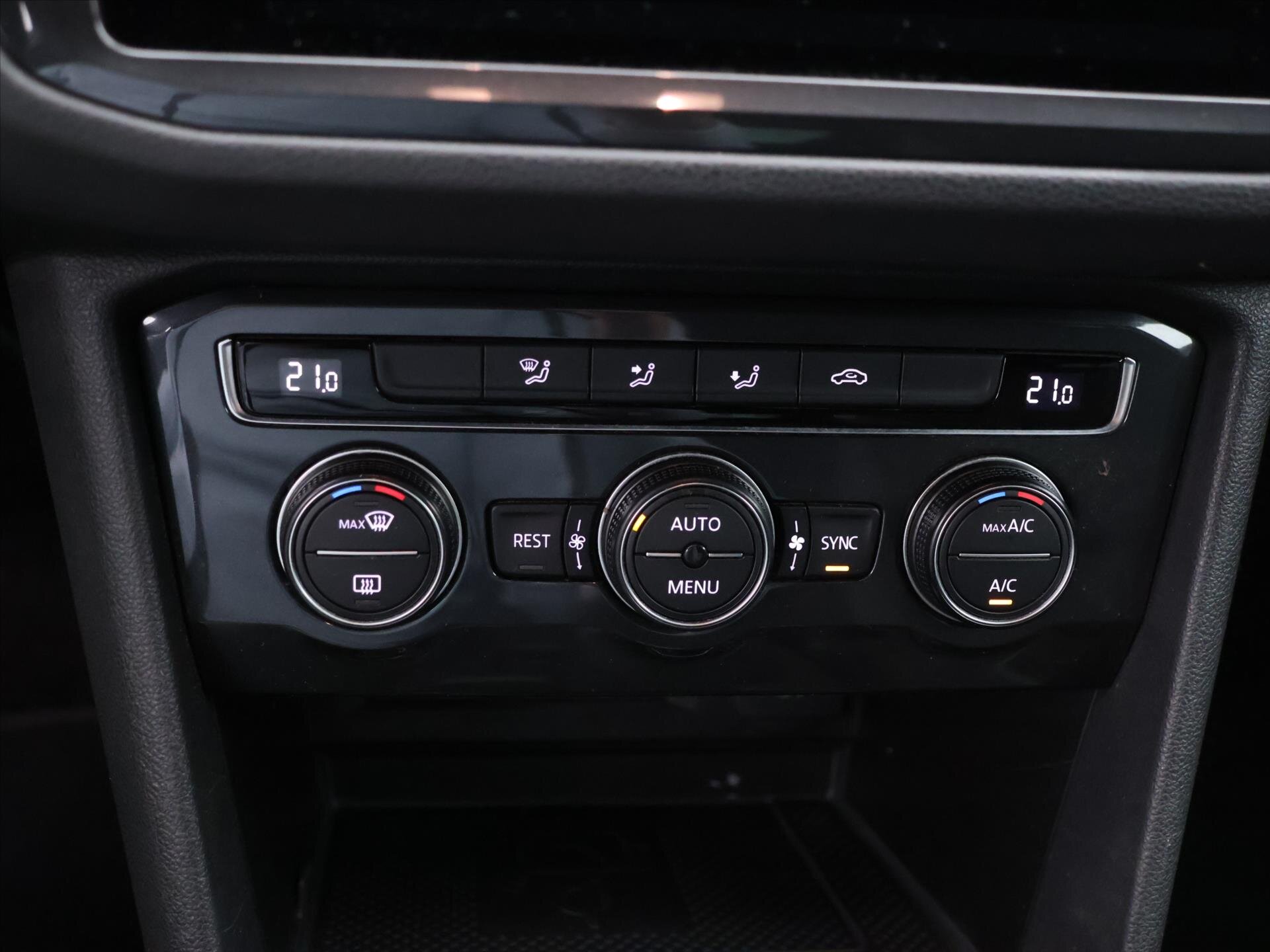 Volkswagen Tiguan SUV / Terénní 1,5 l 96 kw