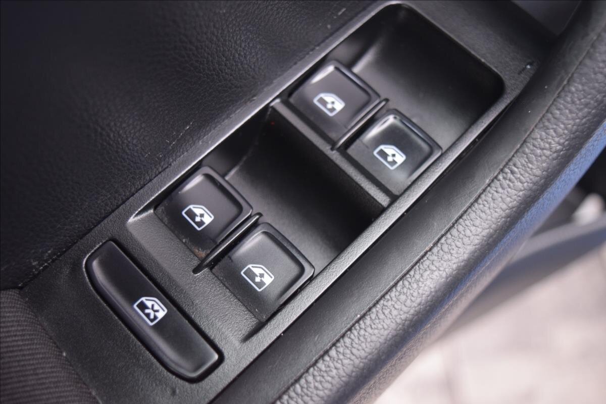 Škoda Fabia Hatchback 999,0 55 kw