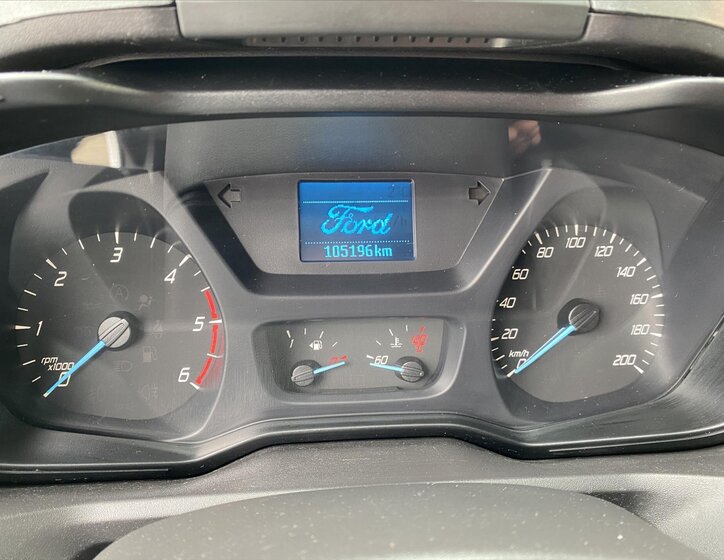 Ford Tourneo Custom MPV 2,0 l 96 kw