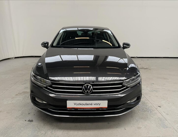 Volkswagen Passat Sedan 1,5 l 110 kw