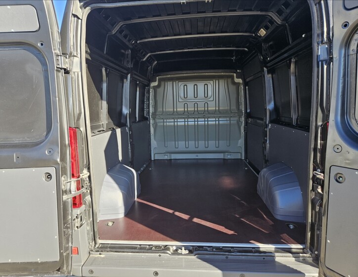 Peugeot Boxer 4
