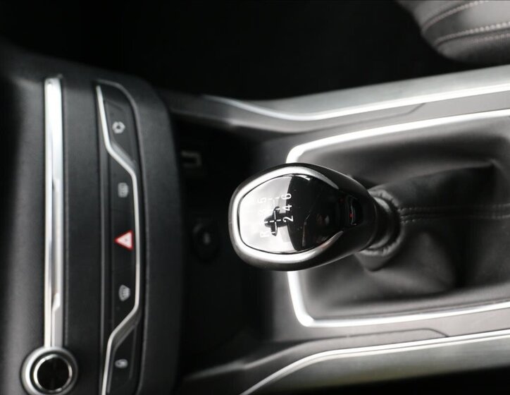 Peugeot 308 Kombi 1,5 l 96 kw