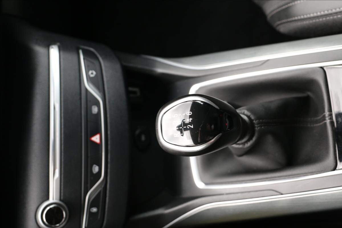 Peugeot 308 Kombi 1,5 l 96 kw