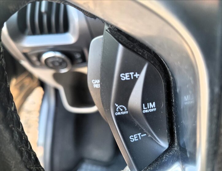 Ford Tourneo Custom MPV 2,0 l 125 kw