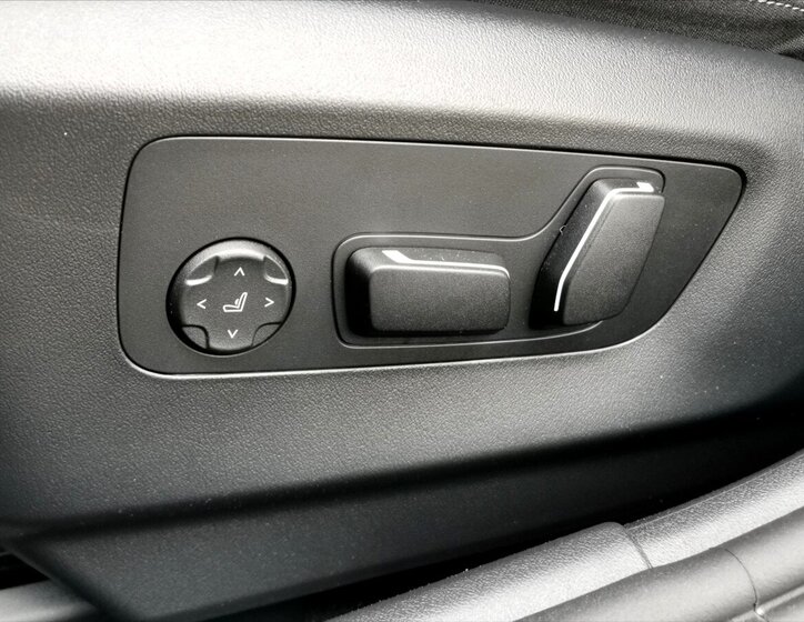 BMW i5 Sedan 0,0 290 kw