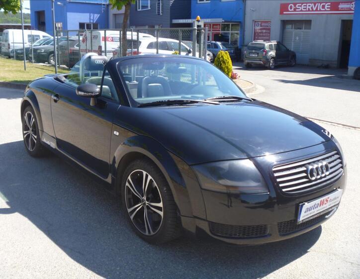 Audi TT 8