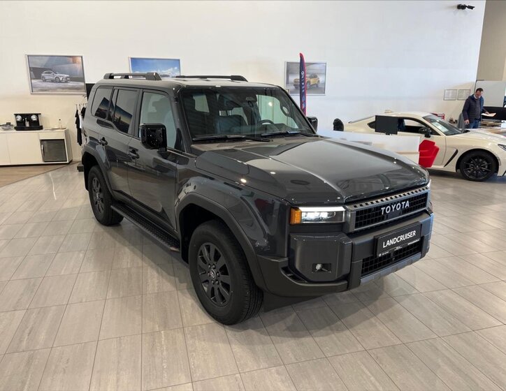 Toyota Land Cruiser 3