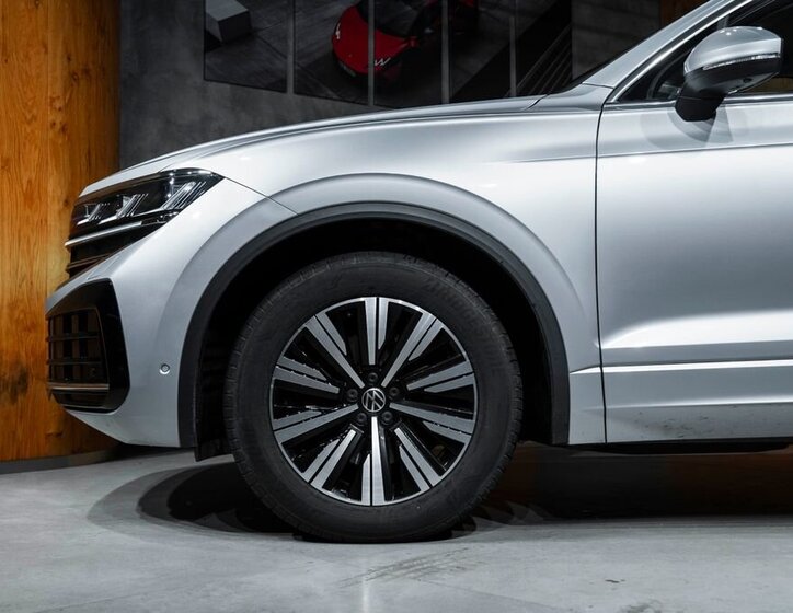 Volkswagen Touareg SUV 3,0 l 210 kw