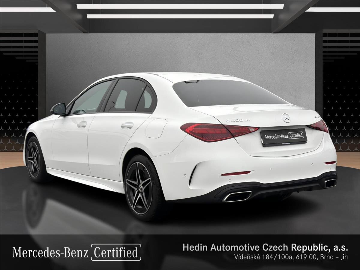Mercedes-Benz Třídy C Sedan / Limuzína 2,0 l 145 kw