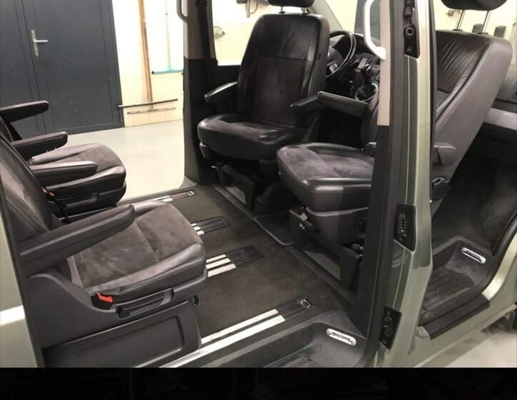 Volkswagen Multivan VAN / Minibus 0,0 132 kw