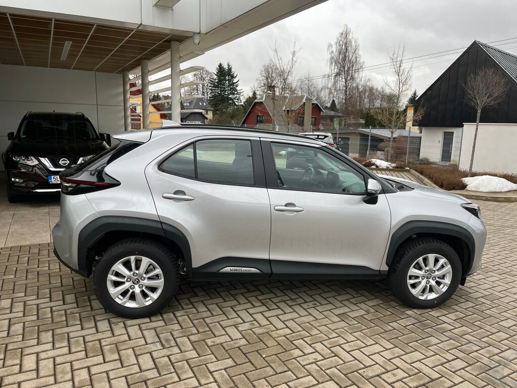 Toyota Yaris Cross Hatchback 1,5 l 68 kw