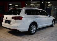 Volkswagen Passat Kombi 2,0 l 110 kw
