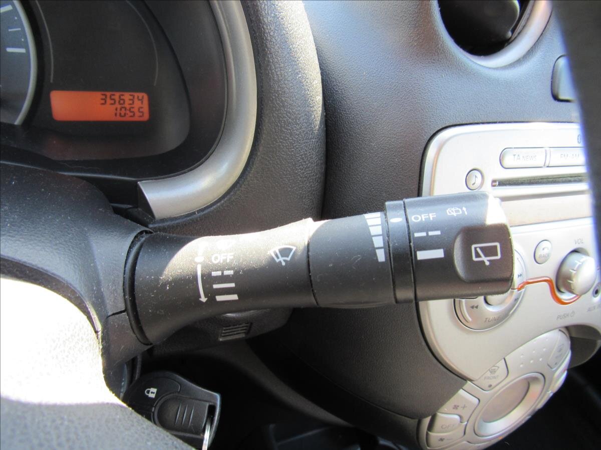 Nissan Micra Hatchback 1,2 l 59 kw