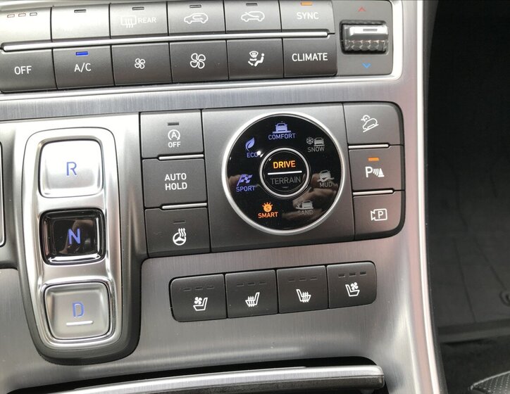 Hyundai Santa Fe SUV / Terénní 2,2 l 142 kw