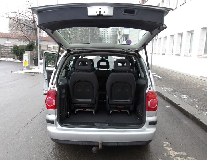 Volkswagen Sharan Kombi 1,9 l 85 kw