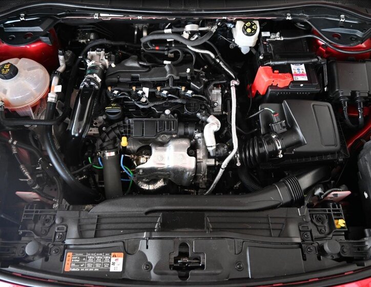 Ford Kuga SUV / Terénní 1,5 l 88 kw