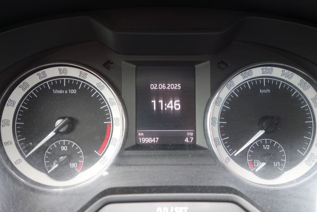 Škoda Octavia Sedan / Limuzína 2,0 l 110 kw