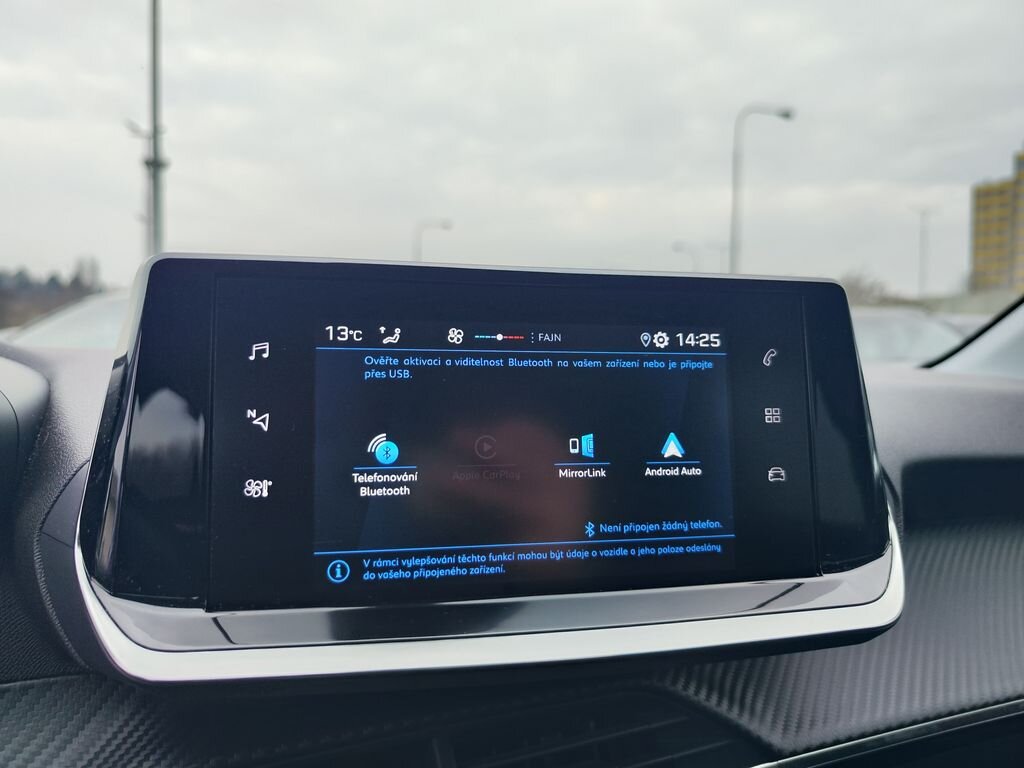 Peugeot 208 Hatchback 1,2 l 74 kw