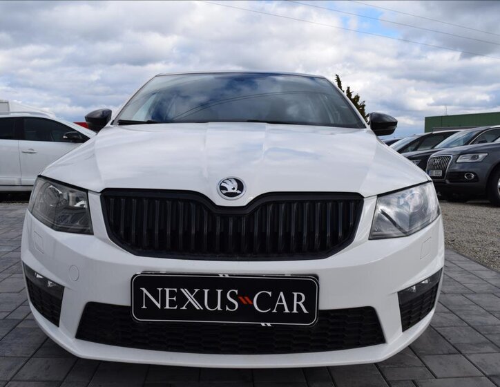 Škoda Octavia Sedan / Limuzína 2,0 l 135 kw