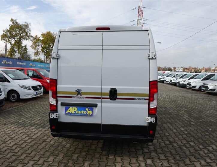 Peugeot Boxer Ostatní 2,2 l 121 kw