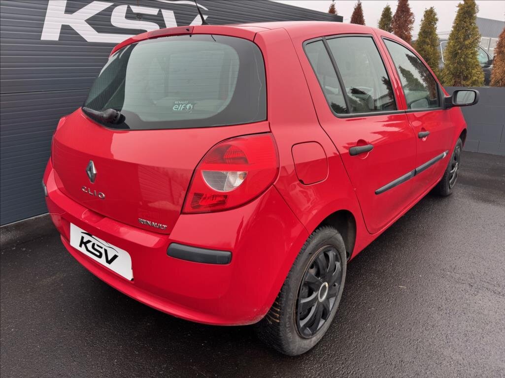 Renault Clio Hatchback 1,6 l 65 kw