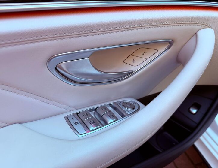 Mercedes-Benz Třídy E 16