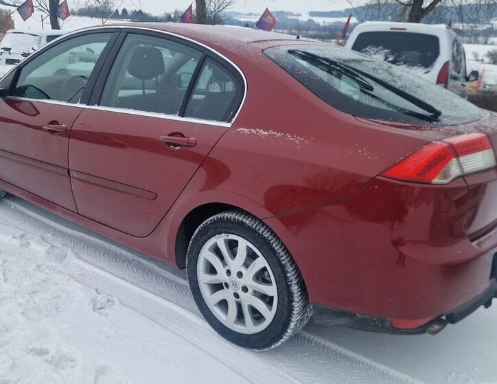 Renault Laguna Sedan 2,0 l 110 kw