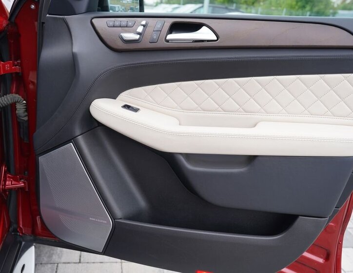 Mercedes-Benz GLS 25