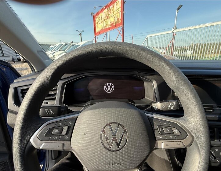 Volkswagen Polo Hatchback 999,0 70 kw