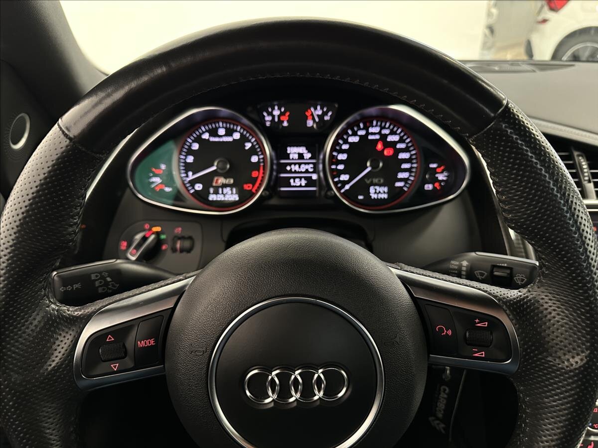 Audi R8 Kupé 5,2 l 386 kw