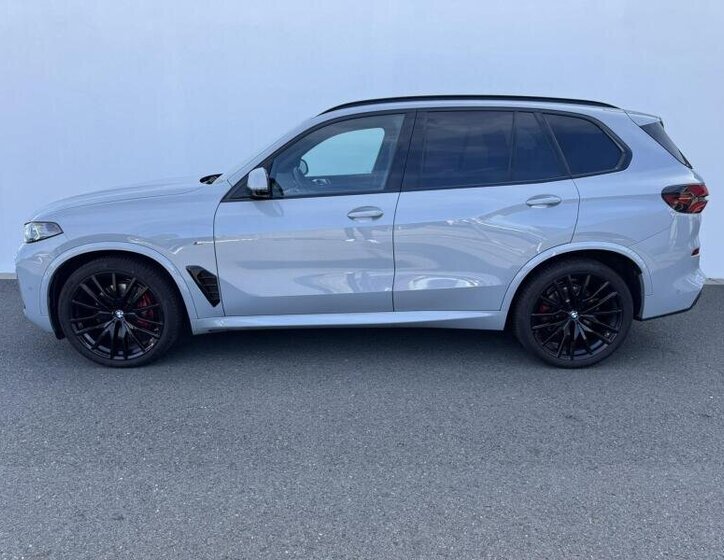 BMW X5 SUV 3,0 l 250 kw
