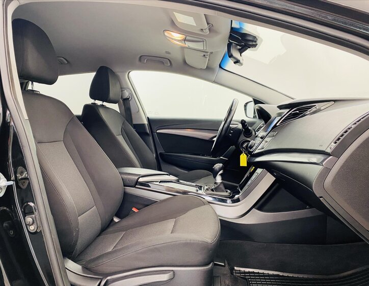 Hyundai i40 Kombi 1,6 l 100 kw