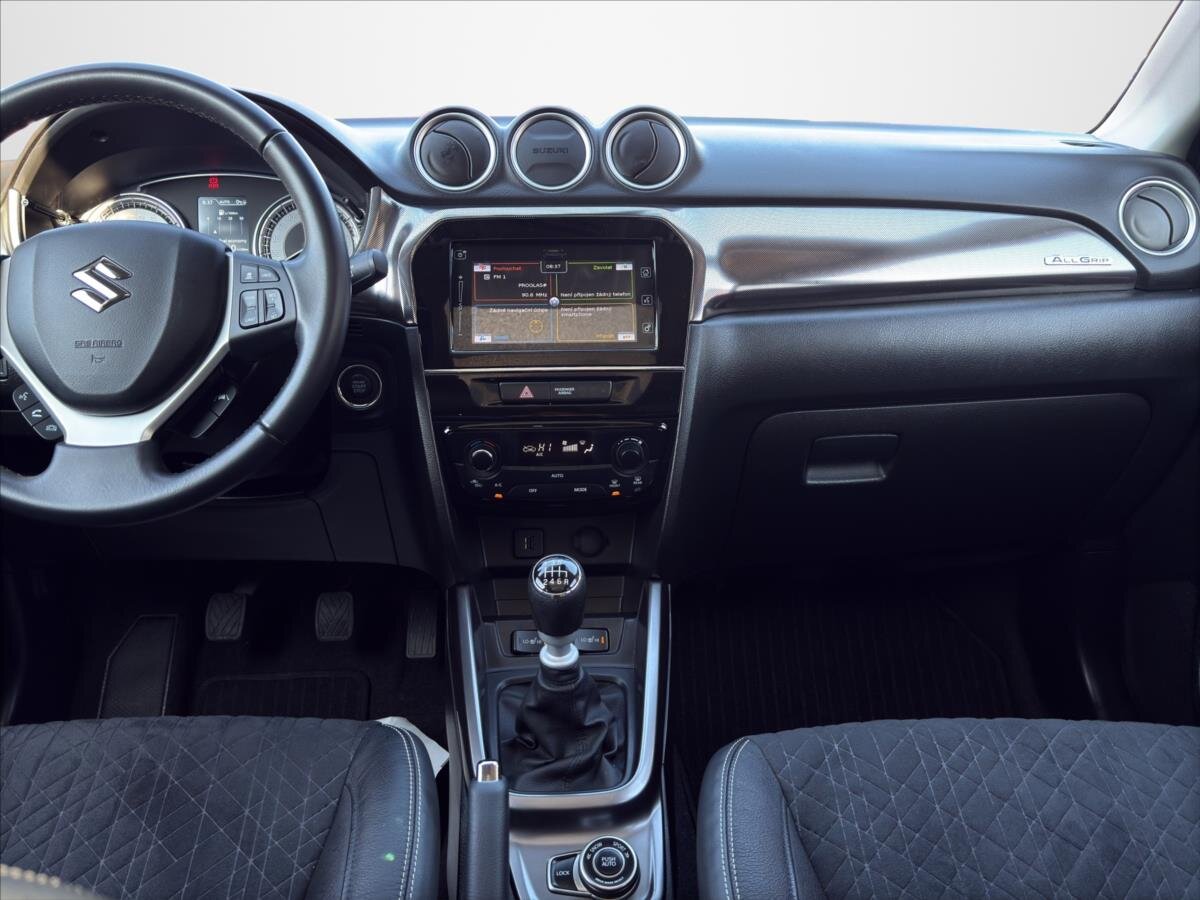 Suzuki Vitara SUV / Terénní 1,4 l 95 kw