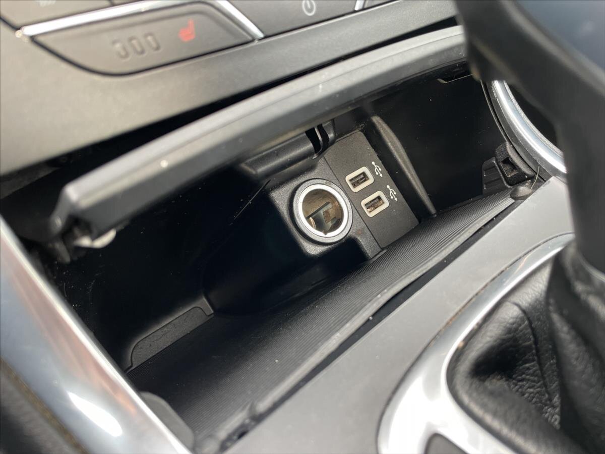 Ford S-MAX MPV 2,0 l 110 kw