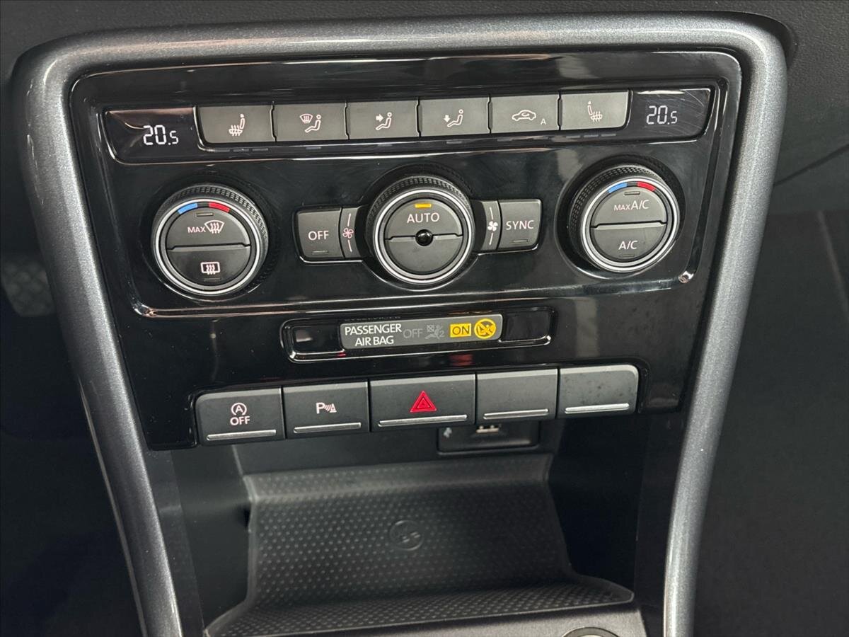 Volkswagen Beetle Hatchback 1,2 l 77 kw