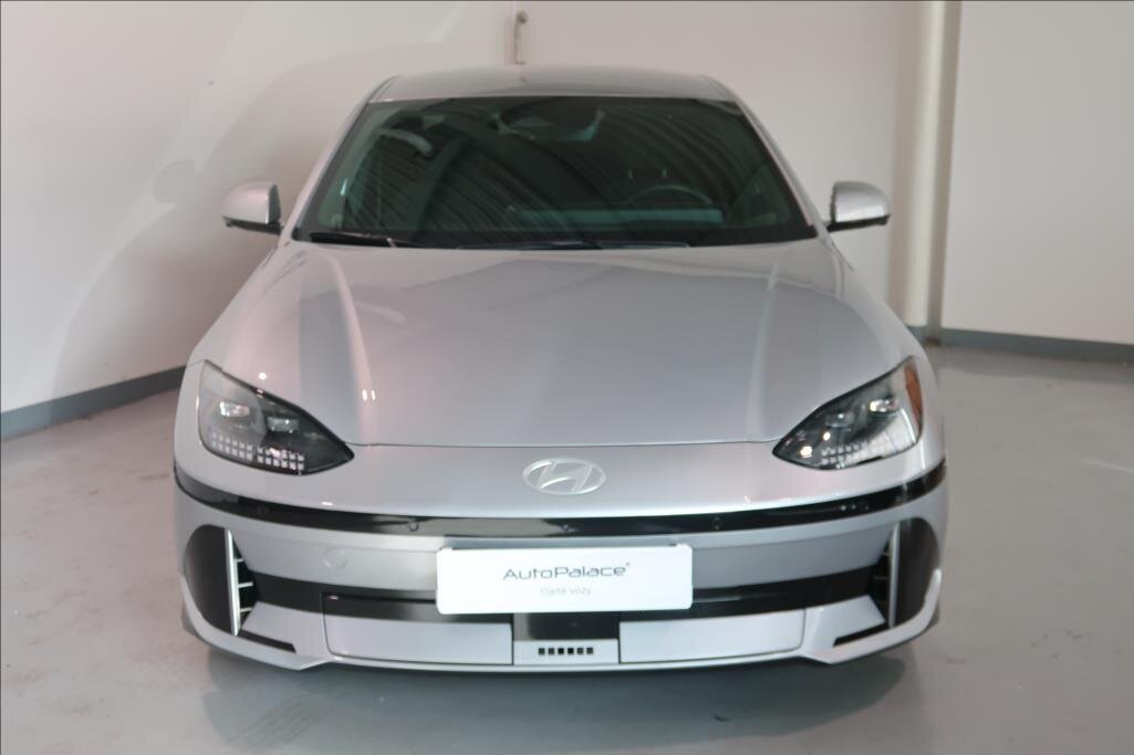 Hyundai Ioniq 6 Sedan / Limuzína 0,0 239 kw